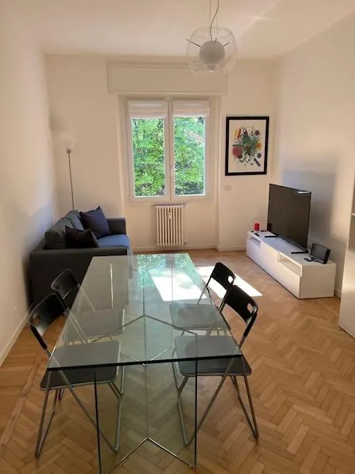 Paris Bordone House Apartment Milan