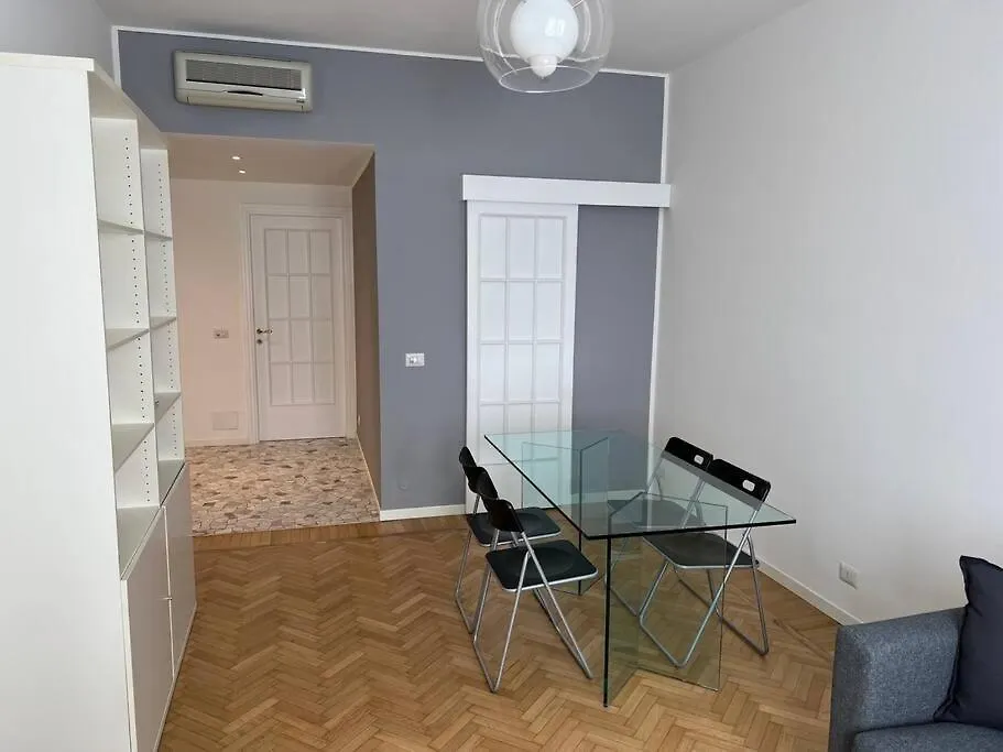 Paris Bordone House Apartment Milan