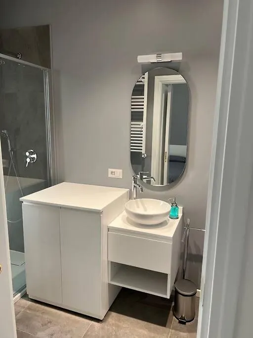 Paris Bordone House Apartment Milan